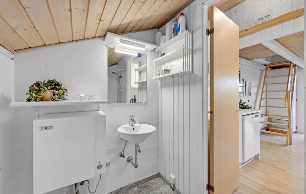 Nice Home In Hemmet With Kitchen エクステリア 写真