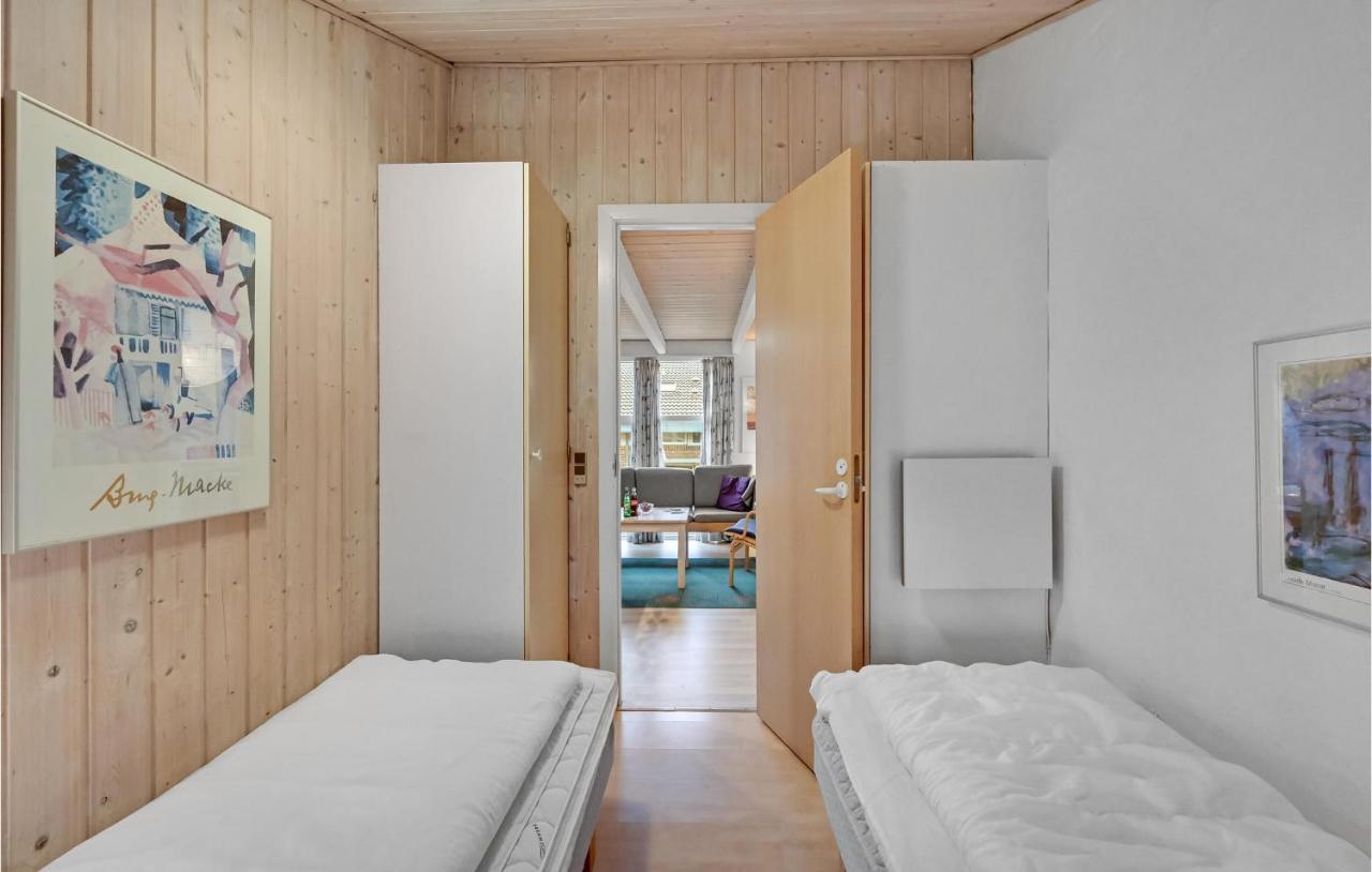 Nice Home In Hemmet With Kitchen エクステリア 写真